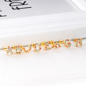 Pendientes de Tornillo Personalizables Hipoalergénicos, Delicados, Chapados en Oro de 18K, Joyería de Acero Inoxidable con Circonita, Letras Iniciales para Mujer - Product Image 3