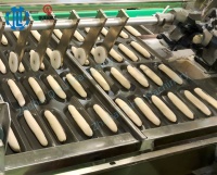 Machine de moulage entièrement automatique pour pains à burger et hot-dogs, avec poids réglable, pour la formation de rouleaux de pâte, idéale pour les boulangeries commerciales et les usines.