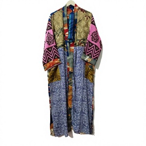 Kimono de Seda Hecho a Mano de Primera Calidad, Estilo Vintage con Parches, Talla Única, Ropa de Dormir para Mujer - Product Image 1
