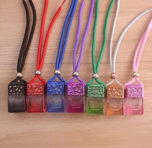 6ml vuông rõ ràng chai với nắp màu Nước hoa xe hơi mặt dây chuyền làm mát không khí rỗng chai thủy tinh treo xe khuếch tán chai - Product Image 6