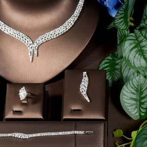 ชุดเครื่องประดับดีไซน์หรูหรา2024อารมณ์ใหม่สร้อยคอเพชรสังเคราะห์เซอร์โคเนียต่างหู S-47ของขวัญงานแต่งงานงานเลี้ยง - Product Image 3