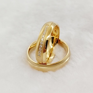Ingrosso 24k oro placcato anelli di alta gioielleria <span class=keywords><strong>coppia</strong></span> di corrispondenza bande di fidanzamento di nozze per coppie e set da sposa - Product Image 2