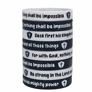 Bracelet en silicone inspiré de la Bible avec motif croix religieuse, idéal pour les fêtes et événements - Product Image 1