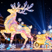 Lanterne géante artisanale en soie en forme de renne et de calèche royale avec décorations flocons de neige pour la place des festivals de Noël en extérieur
