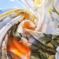 Paréo en soie vintage avec bordures artistiques-couverture multifonctionnelle pour plage/cocktail/bord de piscine