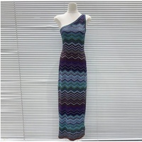 Robe longue décontractée en maille à rayures chevron pour femme, asymétrique à une épaule, sans manches, moulante, pour soirée et club, vêtements décontractés