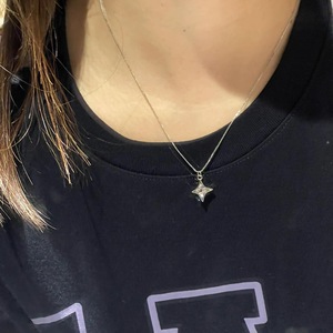 Collar de Plata de Ley S925 con Colgante de Perla y Circonita, Diseño de Barra de Equilibrio, Estilo Moderno y Lujoso - Product Image 4