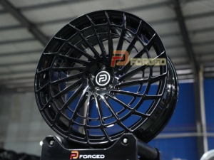 Venta caliente de fábrica 18 20 21 22 pulgadas llantas de aleación forjadas en negro brillante 5x5x120 112 para <span class=keywords><strong>Mercedes</strong></span> - Product Image 5