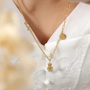 Elegante collar de oso lindo de acero inoxidable chapado en oro de 18 quilates de moda y adorable colgante de collar con letra de la suerte