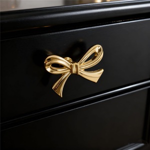 Poignée de tiroir en alliage de zinc de luxe léger à trou unique, design créatif nœud rose, moderne, pour petite armoire ou commode - Product Image 1