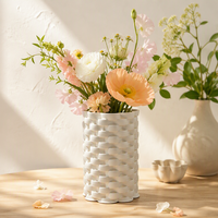 Vase en céramique cylindrique à motif tressé 3D en porcelaine ARM LVG, motif floral, décoration nordique blanche pour la maison