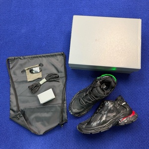 Chaussures de sport décontractées de haute qualité pour hommes, chaussures de course personnalisées avec logo, baskets de luxe à semelle épaisse pour le dropshipping - Product Image 1