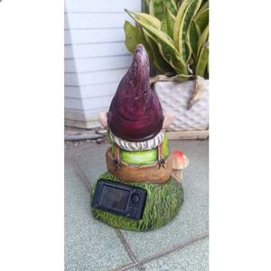 Estatuilla de elfo de luz Solar para jardín al aire libre, respetuosa con el medio ambiente, estatua de enano brillante para decoración de balcón de Navidad, Material de resina - Product Image 4