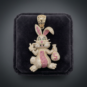 Pendentif Lapin Mignon en Or 9K avec Rubis Rouge de Laboratoire et Diamants de Laboratoire de 8-9 carats, Bijoux Fins de Luxe de Style Cartoon - Product Image 1