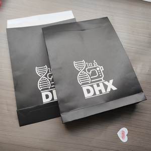 ซองกระดาษคราฟท์สีดำพรีเมียมพร้อมพิมพ์ลายตามสั่ง - บรรจุภัณฑ์แบรนด์ที่ยั่งยืนสำหรับอีคอมเมิร์ซ - Product Image 1