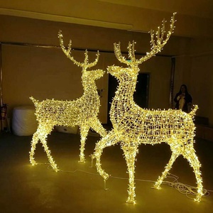 Décoration de Noël extérieure lumineuse en forme de renne LED de 1,80 m à 2,70 m, motif cerf, pour parcs, hôtels et centres commerciaux - Product Image 2
