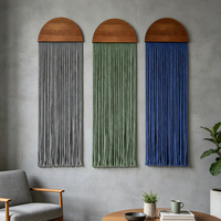 Décoration murale bohème en macramé tissé à la main avec longues pampilles en bois pour salon, chambre et ornement de maison