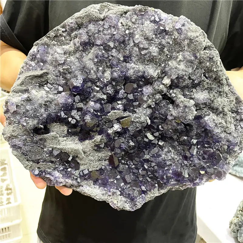 Cura belas pedras de fluorite naturais de fluorite azul natural, pedras cruzadas de fluorite ore de quartzo, cristais e minerais especiais da venda