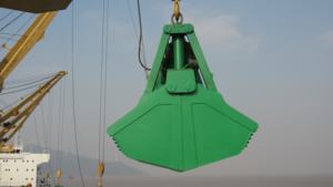 رافعة سفن بحمولة 30 طن وسعة 14 متر مكعب مع تحكم عن بعد لرفع البضائع - Product Image 4