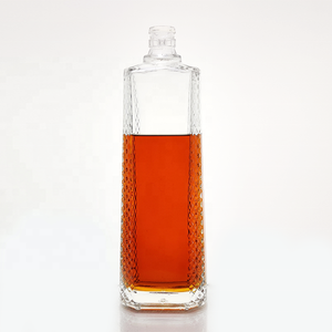 Bouteille trapézoïd rectangulaire 750/700ml, revêtement en verre Guala, style russe, dvd, en forme Unique, 500ml - Product Image 1