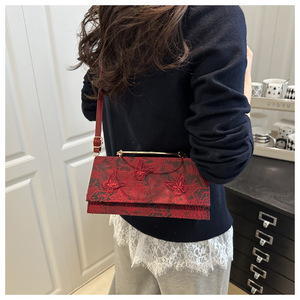 Borsa a Tracolla Vintage alla <span class=keywords><strong>Moda</strong></span> per Giovani Donne, con Ricamo di Farfalle, Fiori e Cuori in Poliestere - Product Image 6
