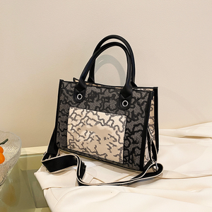 Bolsos de Moda Nuevo Estilo Diseño Personalizado para Mujer Bolso Tote de PU con Letras Cosidas - Product Image 3