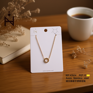 Collana con Ciondolo Circolare Cavo Ina, Placcata in Oro, Acciaio Inossidabile, Design Geometrico Minimalista per Uso Quotidiano, Catena a Serpente - Product Image 2