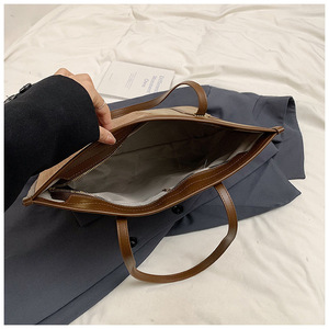 กระเป๋าถือแฟชั่นคุณภาพสูงขายส่ง กระเป๋าสะพายไหล่หนังดีไซน์หรูหรา กระเป๋าถือผู้หญิง ดีไซน์เนอร์แบรนด์ดัง - Product Image 3