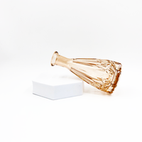 Vente en gros de diffuseur d'arôme de parfum en bouteille de verre de belle nouvelle forme pour usage domestique