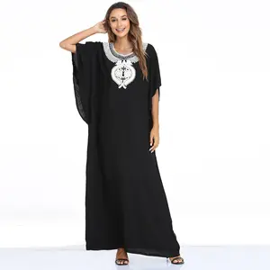 Abito lungo manica corta da donna musulmana Thobe Multi colore il materiale opzionale è eccellente abito ampio ampio del medio oriente