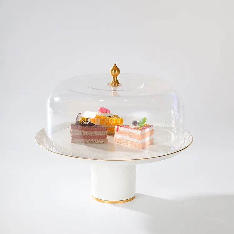 Düğün pastası tatlı sunucu dekoratif beyaz altın lüks yuvarlak porselen cupcake teşhir tepsisi kek standları ile kapak