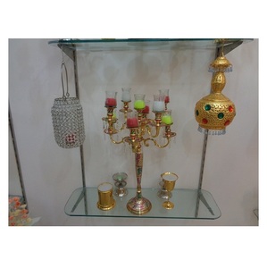 Candelabro de cinco brazos chapado en oro para decoración del hogar, centro de mesa decorativo de piso alto para boda - Product Image 1