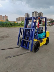 מלגזה משומשת מדגם קומטסו FD30, 3 טון, מנוע, גובה הרמה 3 מטר, משומשת, משנחאי, למכירה - Product Image 3