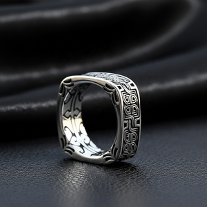 Anillo Cuadrado de Acero Inoxidable 316L con Nudo Celta para Hombre, Pulido Brillante, Grabado de Doble Cara, Estilo Rebelde Oscuro, Joyería Punk para Motociclistas - Product Image 1