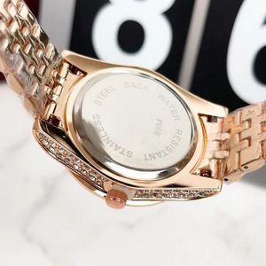 Reloj de Pulsera de Cuarzo de Lujo con Diamantes Completos, Esfera con Números Romanos, Estilo Hip Hop y de Negocios, Novedad 2026 - Product Image 6