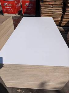 Wholesale Solid 18mm White Melamine Veneer Furniture Wardrobe Wood Plank Paint-Free Laminated <strong>HDF</strong> <strong>MDF</strong> <strong>Board</strong> 18mm Solid Wood - Product Image 3