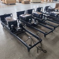 Machine de Pilates Reformer, équipement de fitness avec design portable, surface antidérapante, entretien facile.