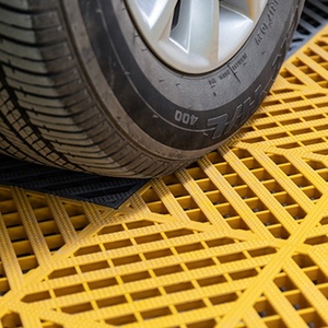 Lavage de voiture Imperméable et antidérapant en plastique <span class=keywords><strong>PP</strong></span> Heavy Duty Carreaux de sol de garage Emboîtement - Product Image 5