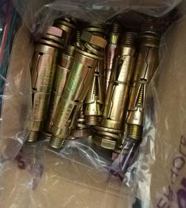 สลักยึดแบบยึด3สลักเกลียวสำหรับลิฟต์ป้องกันการกัดกร่อนกำหนด<span class=keywords><strong>ขนาด</strong></span>เองได้ - Product Image 6