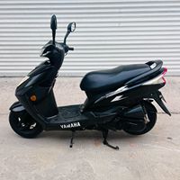 Scooter à essence Yamaha Cygnus 125 d'occasion, 125 cm³, refroidissement par air, fiable pour les trajets quotidiens, vitesse maximale > 80 km/h
