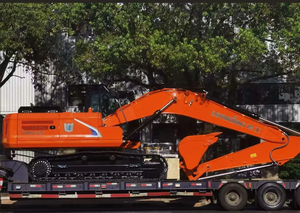 Excavatrice lourde CDM6225 pour travaux de terrassement et opérations de construction industrielles - Product Image 3