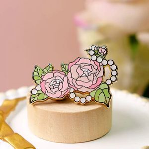 Pin de pelo de flor de aleación de zinc al por mayor, insignia para ramos de flores, alfileres de solapa de flores de tela para artículo de regalo - Product Image 1