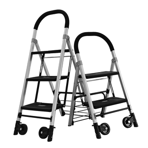 Échelle pliante moderne en alliage d'<span class=keywords><strong>aluminium</strong></span> à <span class=keywords><strong>marches</strong></span> <span class=keywords><strong>larges</strong></span> de 2 à <span class=keywords><strong>4</strong></span> <span class=keywords><strong>marches</strong></span> avec roues pour l'utilisation en entrepôt et en supermarché - Product Image 3