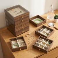 Boîte de rangement à bijoux 5 couches en gros avec couvercle anti-poussière transparent, tiroirs imitation bois et compartiments de rangement doublés de velours
