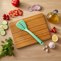UJ-KT100 Spatule classique en nylon à fentes, ustensile de cuisine en nylon