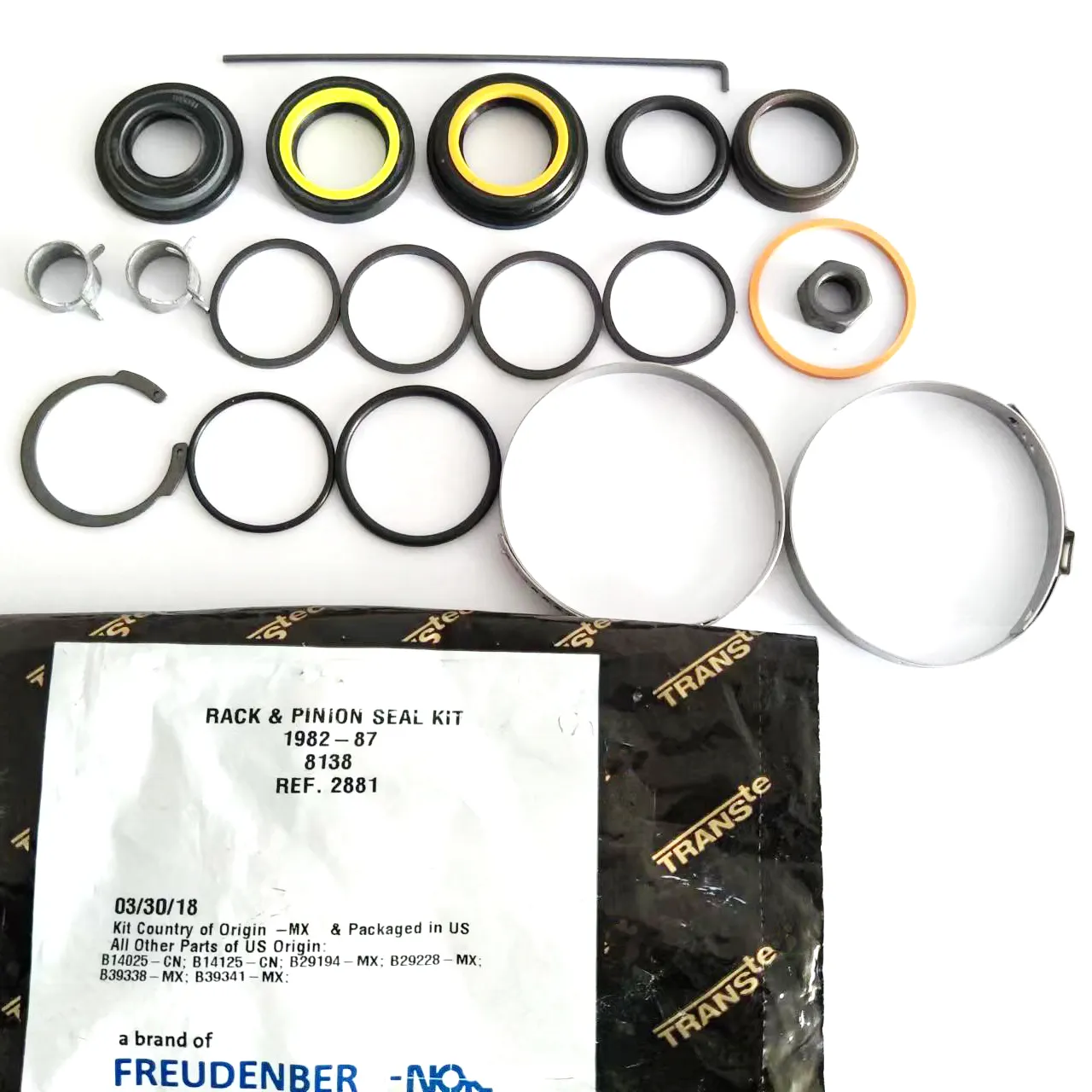 TRANSTE C Hydraulic rack and pinion seal kit 8138 REF.2881 Hydraulic Rack & Pinion seal kit power steering repair kit 1982-87