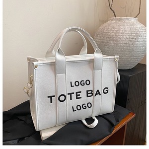 Bolso <span class=keywords><strong>de</strong></span> Hombro Tote <span class=keywords><strong>de</strong></span> Lujo para <span class=keywords><strong>Mujer</strong></span> con Patrón <span class=keywords><strong>de</strong></span> Letras Capacidad <span class=keywords><strong>de</strong></span> 20-35L Cuero PU Cierre <span class=keywords><strong>de</strong></span> Cremallera Forro <span class=keywords><strong>de</strong></span> <span class=keywords><strong>Lona</strong></span> Correa Única - Product Image 6