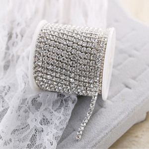 Thiết Kế Mới Vàng Kim Loại Kim Cương Lưới Rhinestone Tấm Pha Lê Fancy Đá Chuỗi Cắt Tỉa Cho Ăn Mặc - Product Image 2
