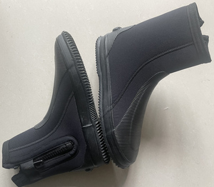 Sinodiving chaussettes de sports nautiques séchage rapide pieds nus surf rivière marche unisexe plage bottes de plongée devient votre gardien sous-marin - Product Image 1