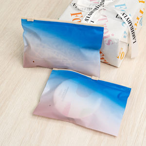 ถุงใส่เสื้อผ้าแบบไล่สีตามสั่ง ถุงพลาสติกใส่เครื่องสำอาง ถุงซิปล็อคสำหรับเสื้อผ้า ถุงซิปแบบฝ้าสำหรับธุรกิจขนาดเล็ก - Product Image 3